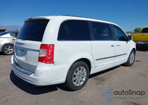 2015 Chrysler Town & Country Touring from USA, damaged, VIN 2C4RC1BG2FR620085